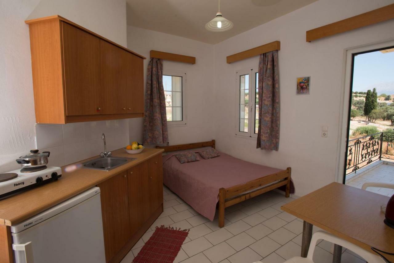 Kazakis Nikos Rooms 피치디아 외부 사진